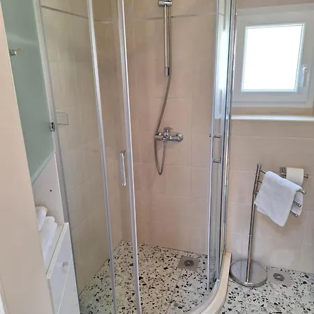 Sunshine Apartment *